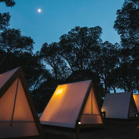 Готель Wecamp Cala Montgo Л'Аскала Екстер'єр фото